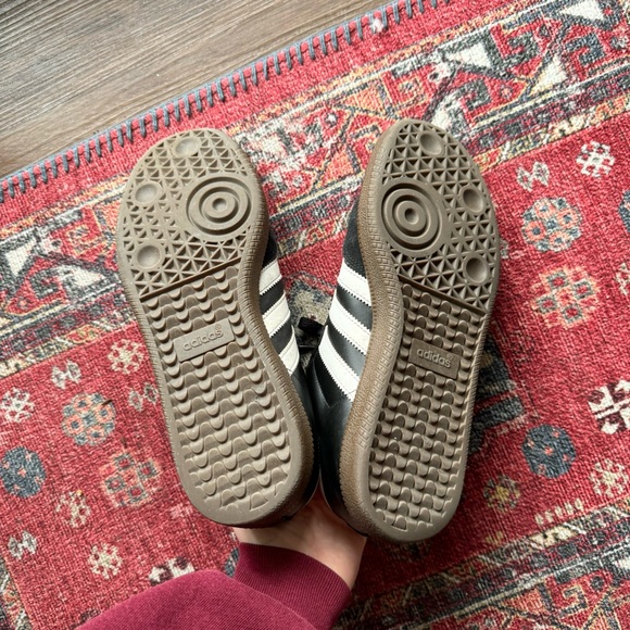 Black Adidas Sambas - Picture 4 of 6